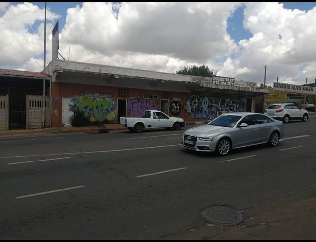 1,322M² BUSINESS FOR SALE IN BRIXTON